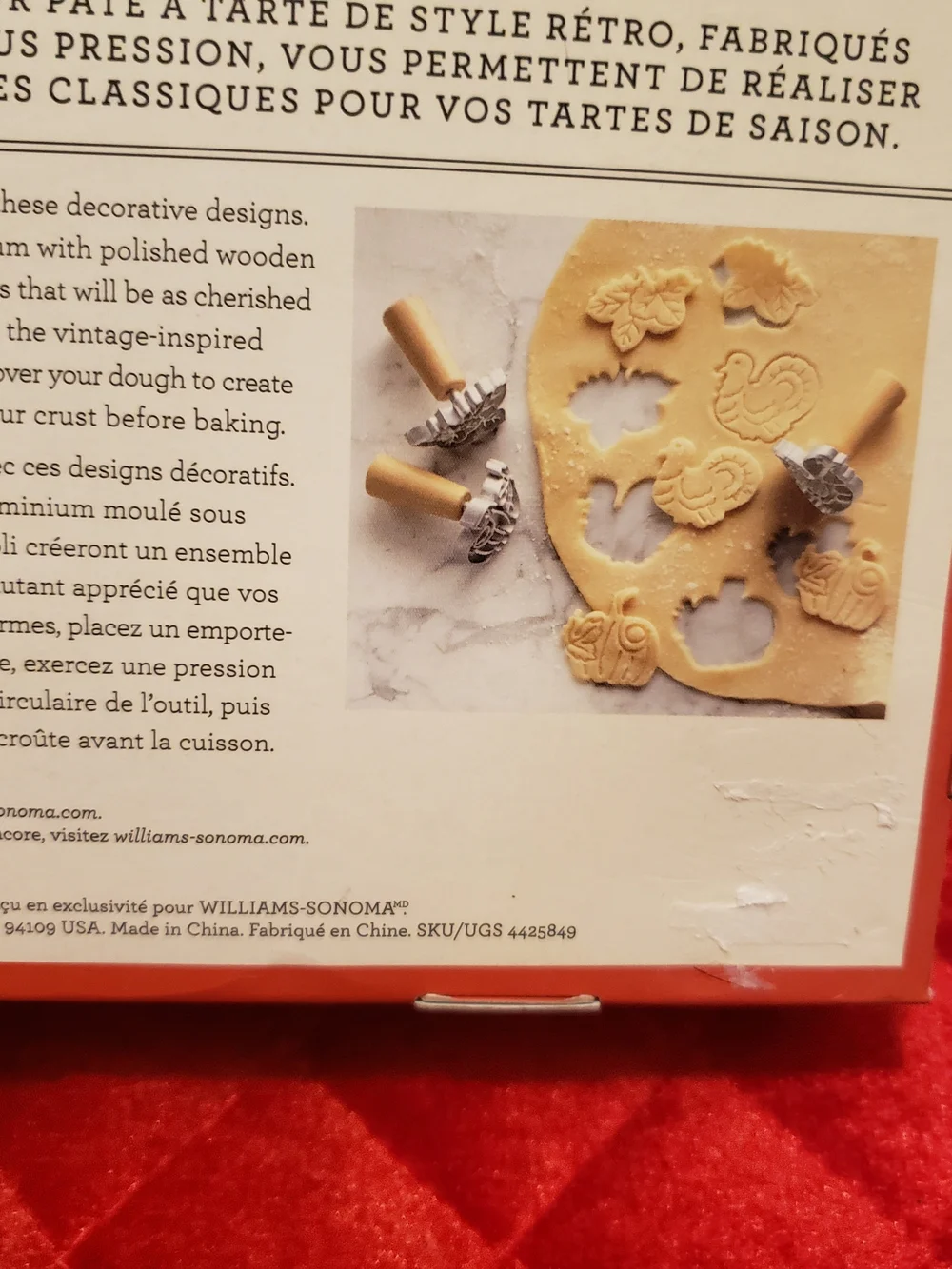 Williams-Sonoma Heirloom Autumn Piecrust Cutters - Wood Handles